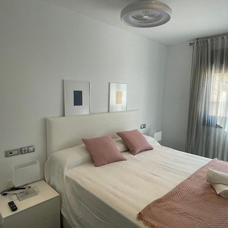Moderno Apartamento Con Plaza De Garaje En Pleno Centro De Almería Eksteriør bilde