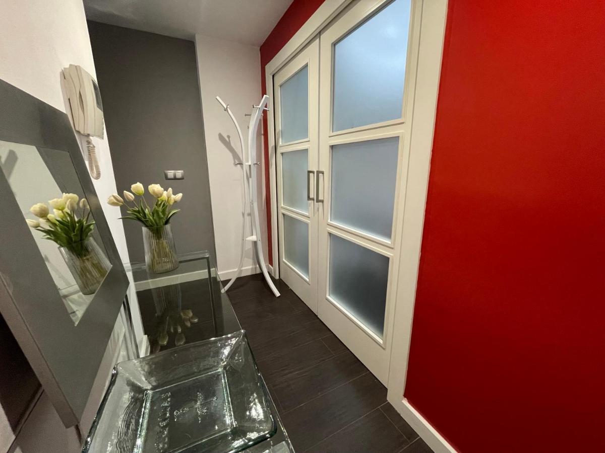 Moderno Apartamento Con Plaza De Garaje En Pleno Centro De Almería Eksteriør bilde